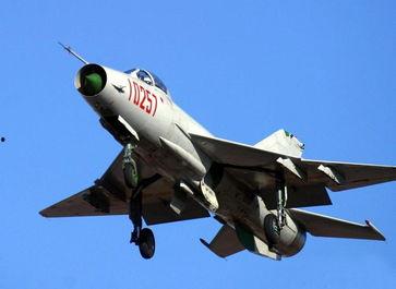 国产中国歼7模型视频,国产战斗机再现辉煌