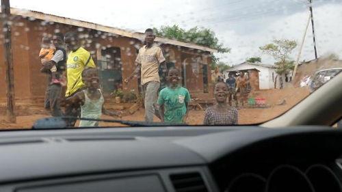开国产神车去非洲视频,见证中非友谊新篇章
